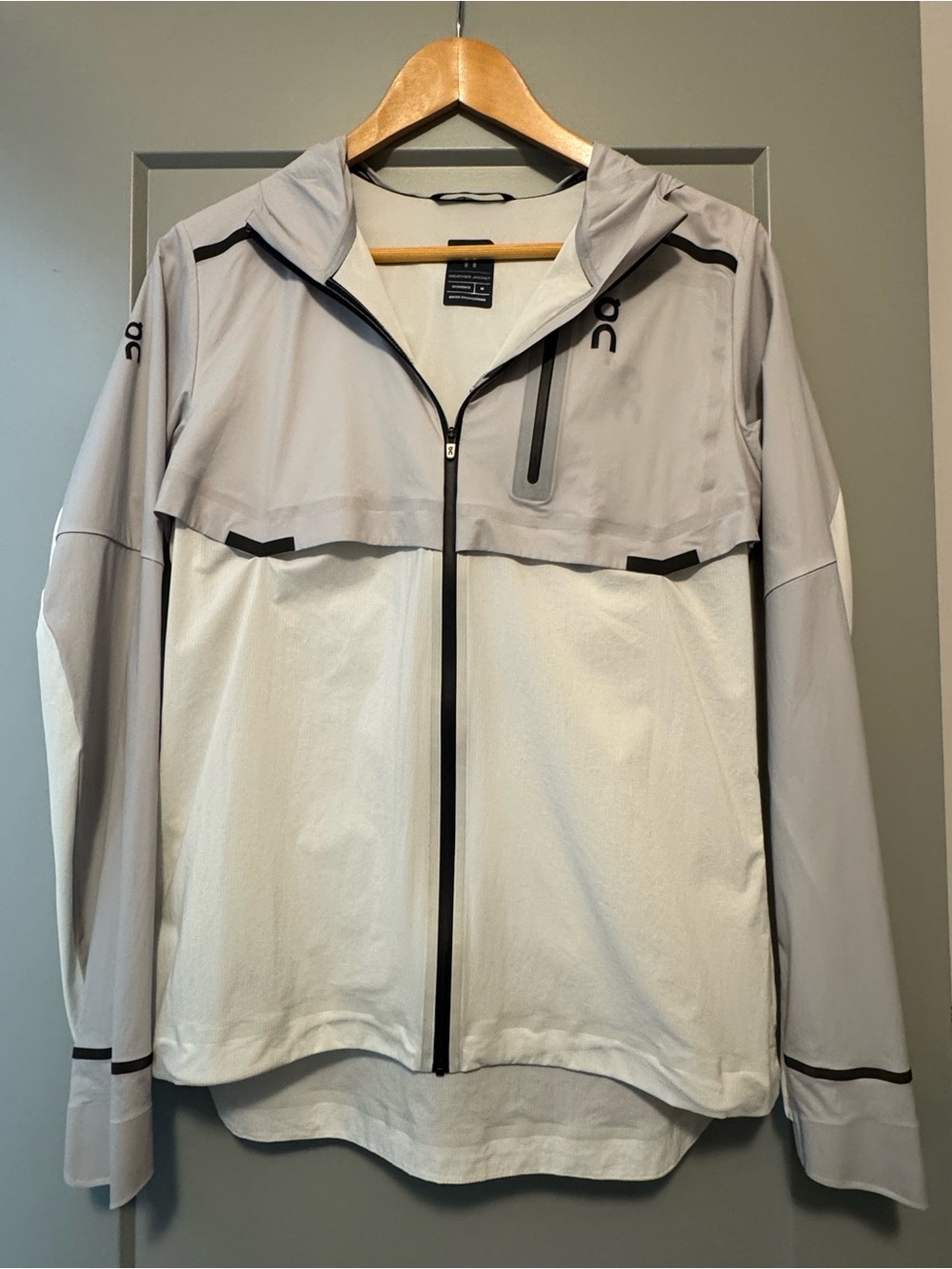 On Running Light Gray Hooded Performance Jacket